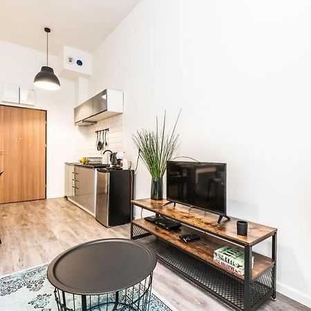 Apartament W Sercu Miasta Poznan Garbary 31 Exterior foto